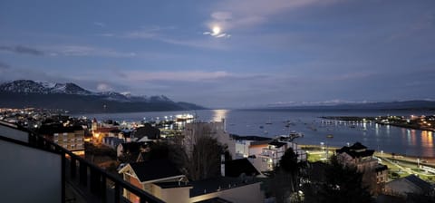 Night, Natural landscape, City view, Mountain view, Sea view