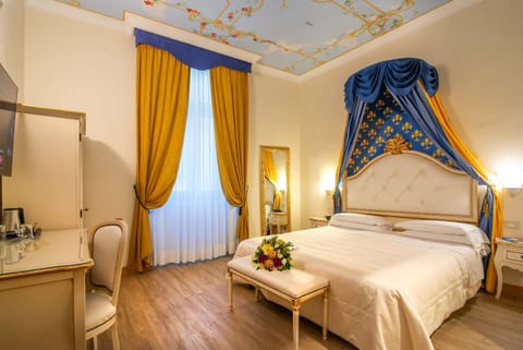 Bed, Coffee/tea facilities, wardrobe, air conditioner