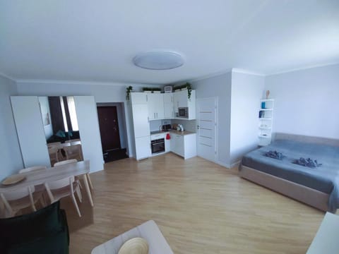 Facade/entrance, Kitchen or kitchenette, Bedroom, wardrobe, kitchen