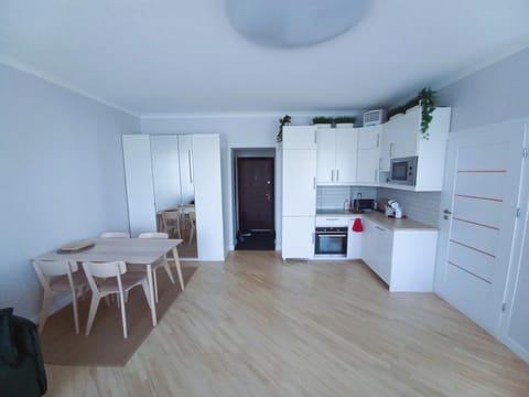 Facade/entrance, Kitchen or kitchenette, minibar, pet friendly, wardrobe, kitchen, air conditioner