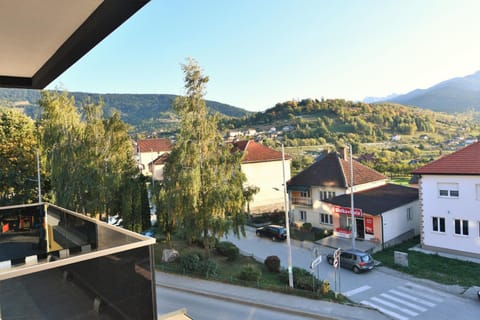 Natural landscape, Balcony/Terrace, Street view