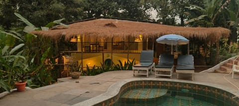 Property building, Swimming pool
