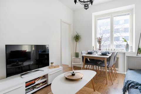 TV and multimedia, Dining area