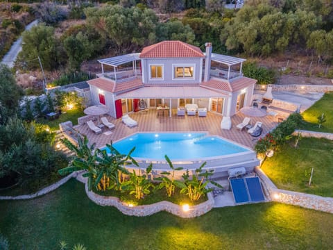 Property building, Garden, View (from property/room), Mountain view, Swimming pool