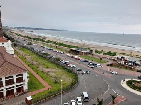 City view, Sea view, Street view