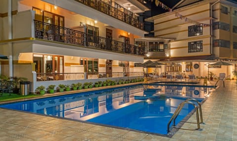 Pool view, Swimming pool