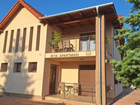 Property building, Balcony/Terrace