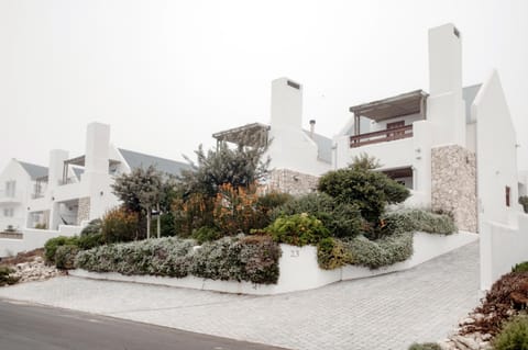 Aloe House & Acacia House House in Western Cape