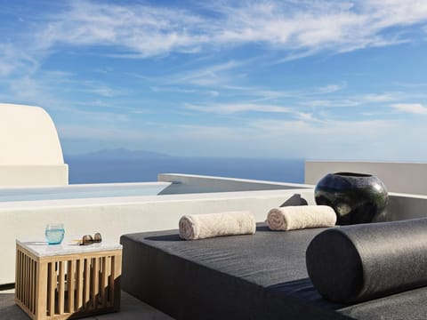 Day, View (from property/room), Balcony/Terrace, Sea view, Swimming pool, sunbed