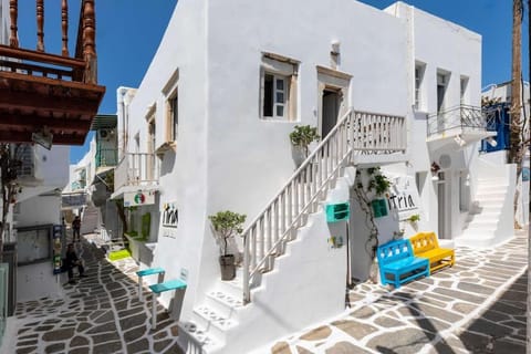 Mary's Suite Apartment in Naousa