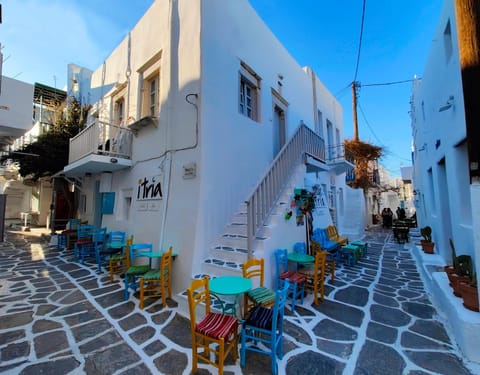 Mary's Suite Apartment in Naousa