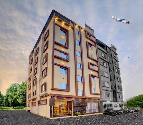 Property building, Location