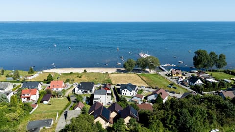Property building, Day, Neighbourhood, Beach, Sea view