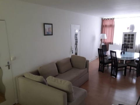 Chez Lalis Apartment in Île-de-France