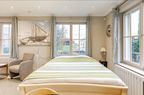 Cosy Studio close to Bruxelles South Charleroi Airport Apartment in Wallonia, Belgium