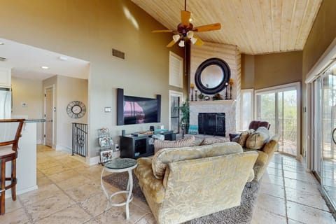 Harbor Paradise House in Lake Travis