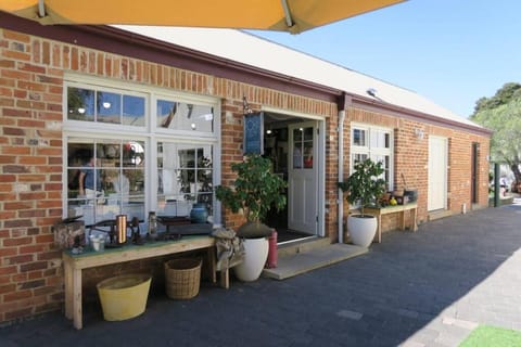 Bridgecroft House Apartment in Tasmania