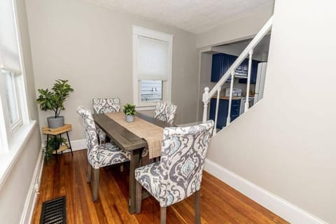 Cozy Riverfront Bungalow with Stunning Views House in Covington