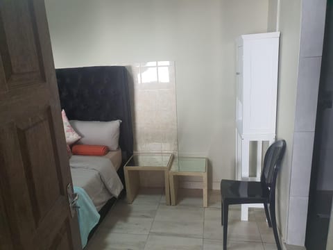 Mabel Guesthouse Bed and Breakfast in Cape Town