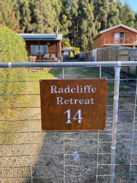 Radcliffe Retreat and Spa Cottage Port Arthur Villa in Port Arthur