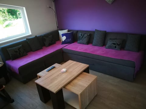 "Porodica MARKOVIC" Borsko jezero House in Serbia