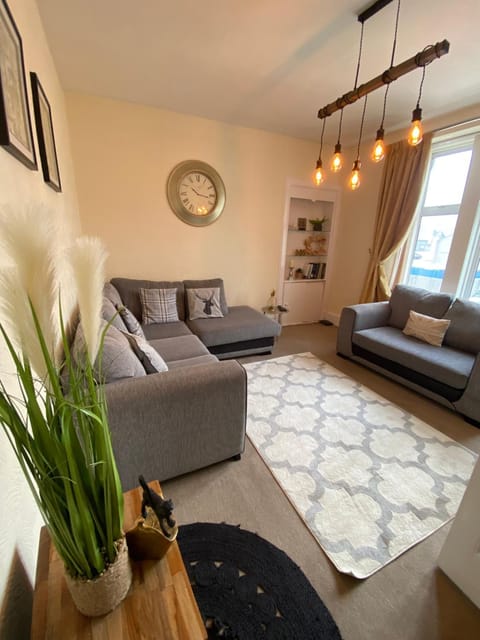 Inverness city apartments - Innes Apartment in Inverness