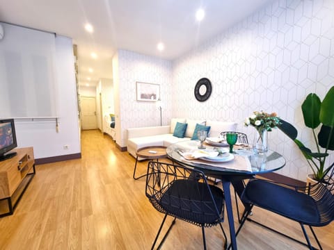 MOLINA - LA LATINA Apartment in Centro