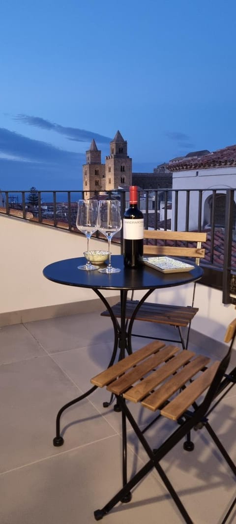 Balcony/Terrace, Balcony/Terrace, Drinks, Alcoholic drinks