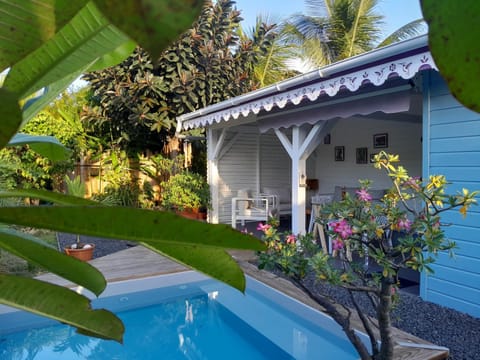 Property building, Pool view