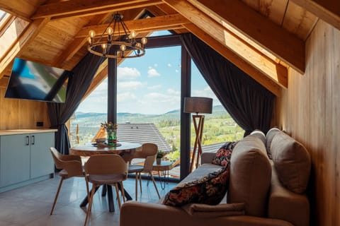 Natural landscape, TV and multimedia, Kitchen or kitchenette, Living room, Seating area, Dining area, Mountain view