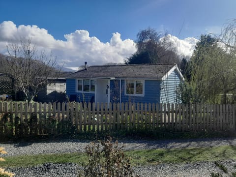 2Bed Cabin w Parking near Snowdonia National Park Cabin in Wales