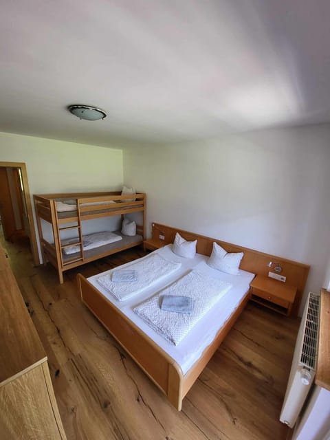 Bed, Photo of the whole room, Bedroom, bunk bed, towels