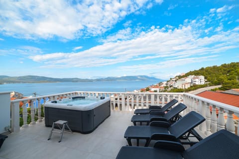 Balcony/Terrace, Spa and wellness centre/facilities, Mountain view, Sea view