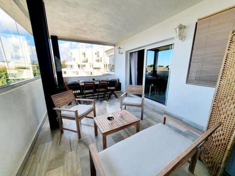 Cozy Apartment on the Beach Apartment in Sitio de Calahonda