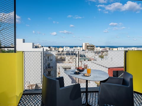 Balcony/Terrace, City view, Sea view