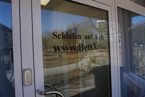 Property building, Facade/entrance