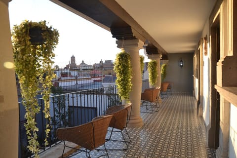 Balcony/Terrace, City view