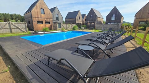 Property building, Balcony/Terrace, Swimming pool