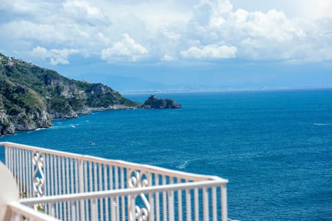 Nearby landmark, Natural landscape, Balcony/Terrace, Hiking, Sea view