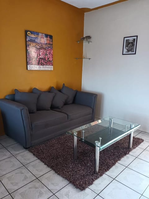 Balcony/Terrace, Living room, Sea view, Swimming pool, air conditioner