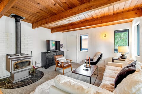 Hyak Hygge House in Snoqualmie Pass