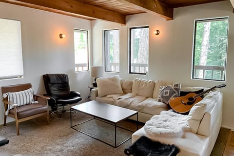 Hyak Hygge House in Snoqualmie Pass