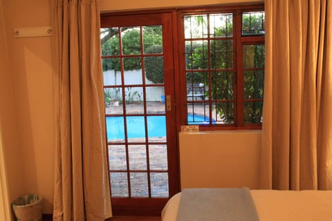 Wine Route 44 Guesthouse Bed and Breakfast in Cape Town