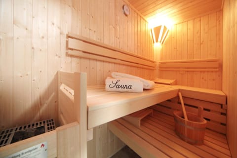 Sauna, Sauna, Spa and wellness centre/facilities
