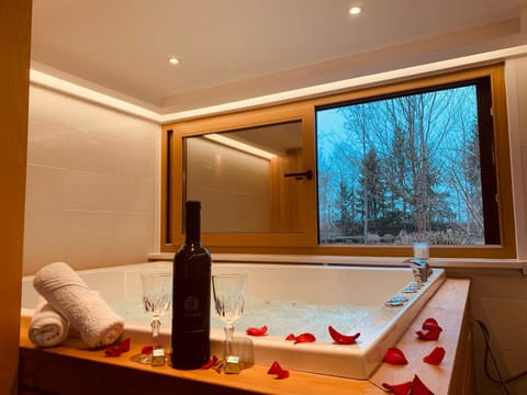Hot Tub, Spa and wellness centre/facilities
