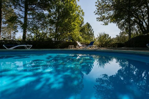 Balcony/Terrace, Pool view, Swimming pool, sunbed
