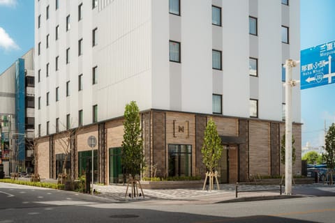 Property building, Facade/entrance, Day