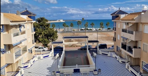 Balcony/Terrace, Pool view, Sea view, Swimming pool