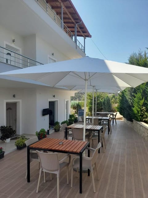 Vila Ervin Double Room Bed and Breakfast in Ksamil
