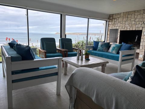 Living room, Sea view
